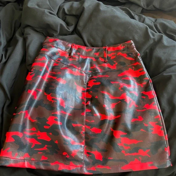 I. Am.Gia Faux Leather Leopard Skirt - Picture 5 of 6